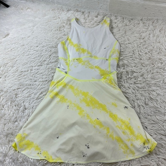 Lululemon Court Crush Dress Cross Court Wash Electric Lemon Multi Electric Lemon - Picture 1 of 12